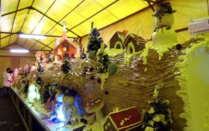 Chiếc bánh Buche mừng Giáng sinh lớn nhất Việt Nam